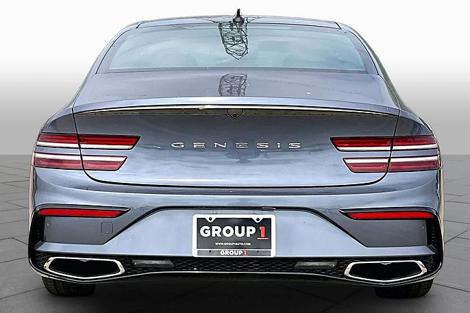 2027 Genesis G80