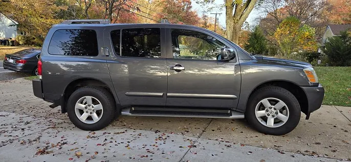 2004 Nissan Armada