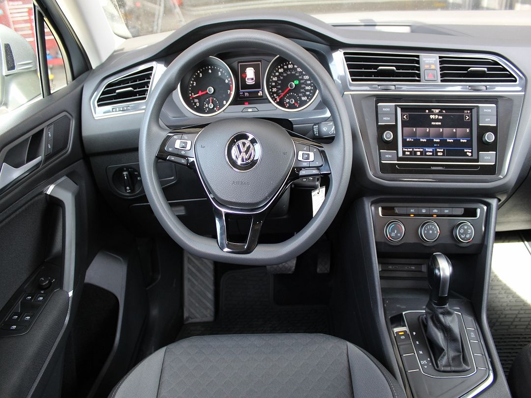 2020 Volkswagen Tiguan S image 19