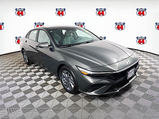 2024 Hyundai Elantra