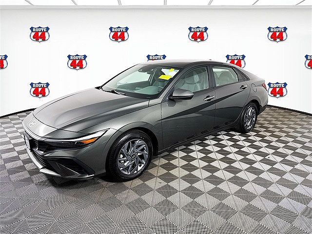 2024 Hyundai Elantra