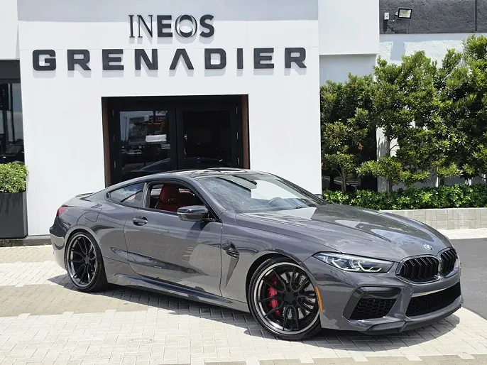 2022 BMW M8