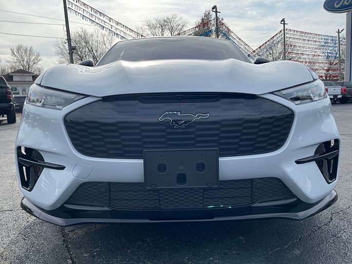 2022 Ford Mustang Mach-E