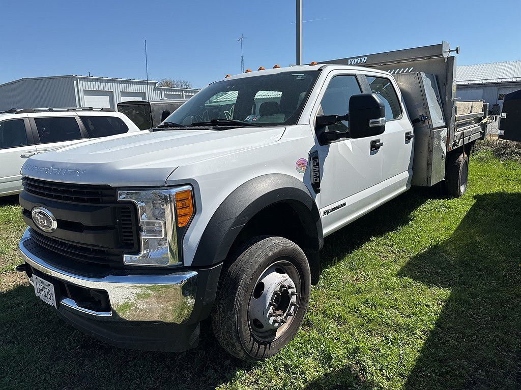 2017 Ford F-550 XL image 0