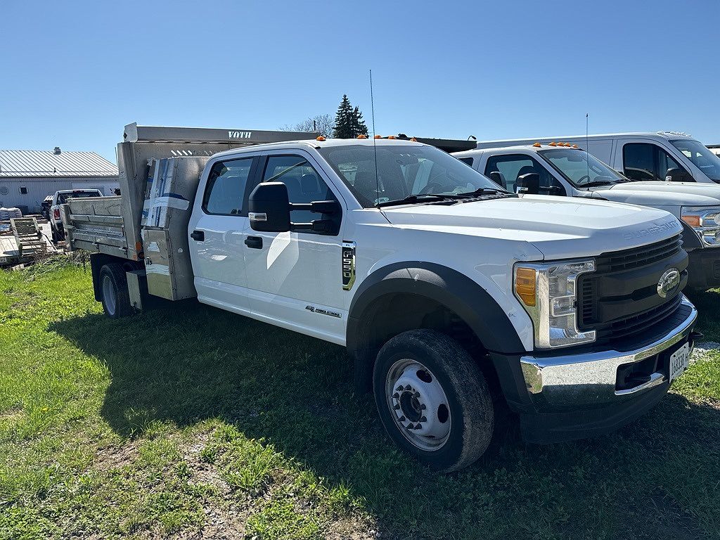 2017 Ford F-550 XL image 1