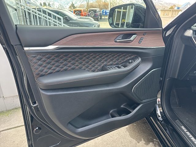 2025 Jeep Grand Cherokee L