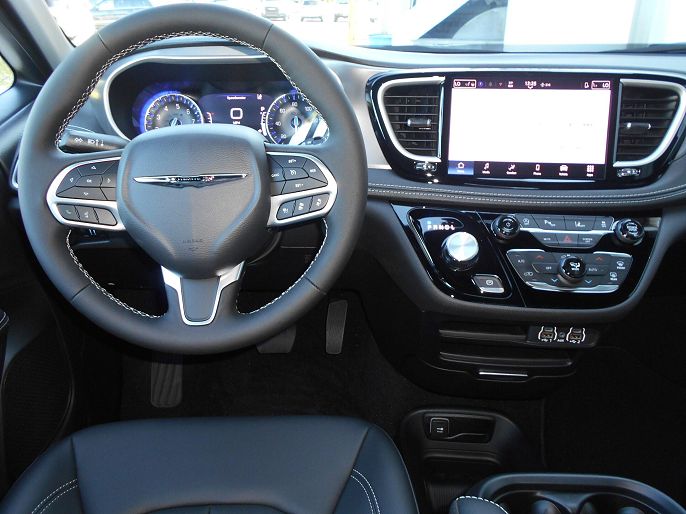 2025 Chrysler Pacifica