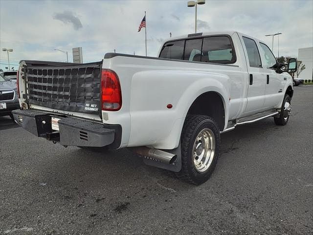 2001 Ford F-550 null image 16