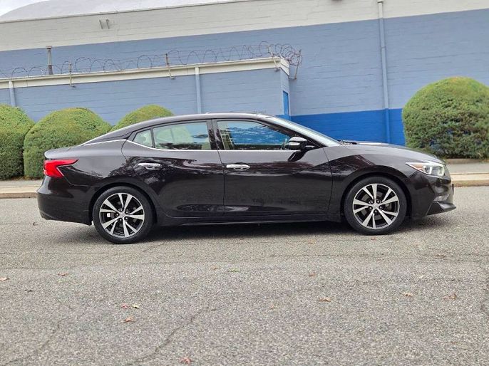 2017 Nissan Maxima