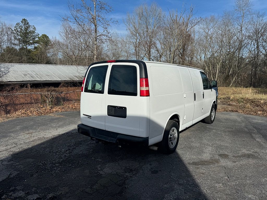 2013 Chevrolet Express 1500 image 3