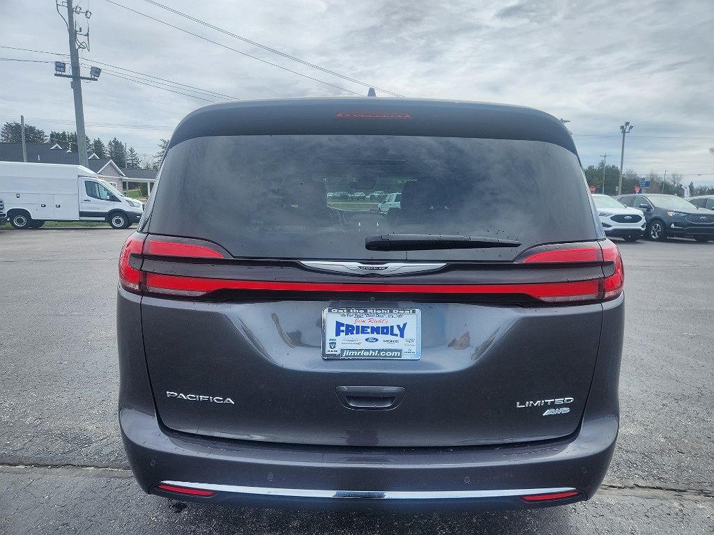 2021 Chrysler Pacifica Limited image 4