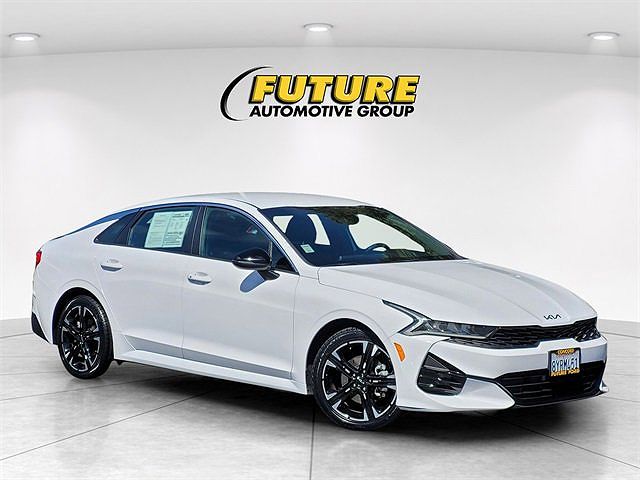 2022 Kia K5 GT-Line photo 3