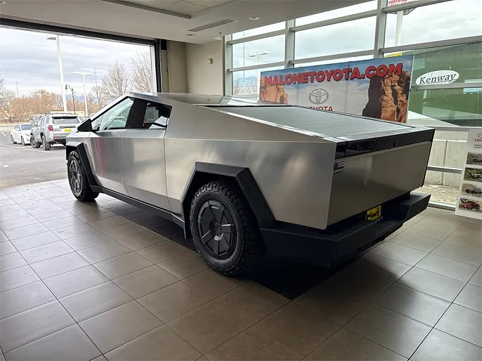 2024 Tesla Cybertruck