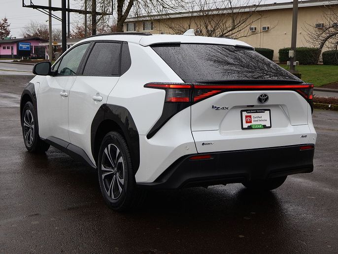 2024 Toyota bZ4X