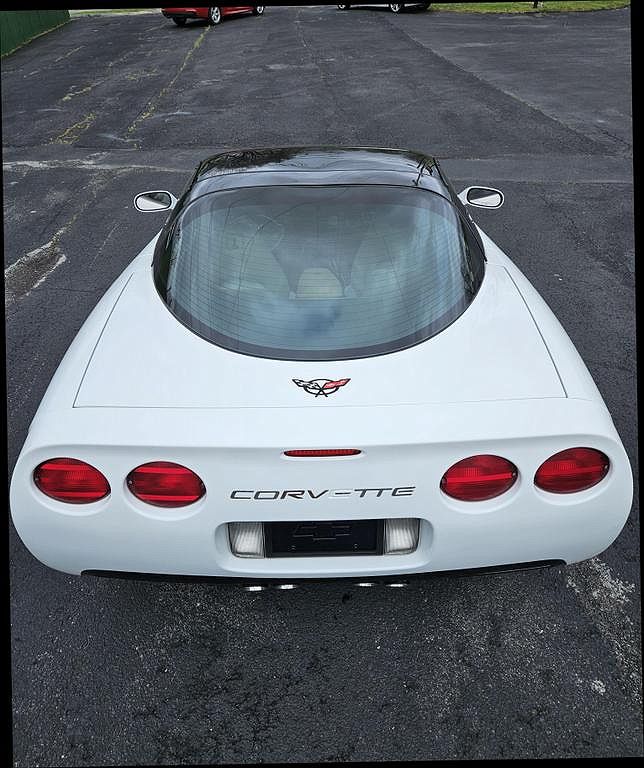 1997 Chevrolet Corvette null image 3