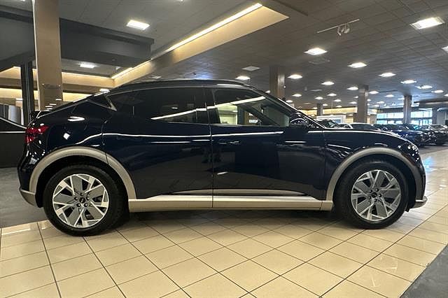 2025 Genesis GV60
