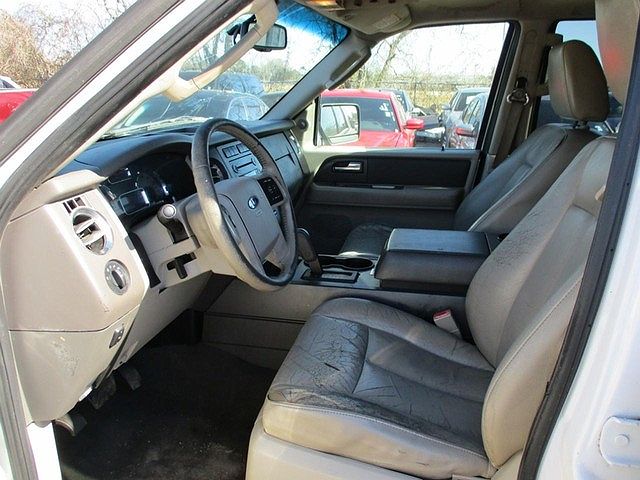 2009 Ford Expedition XLT image 6