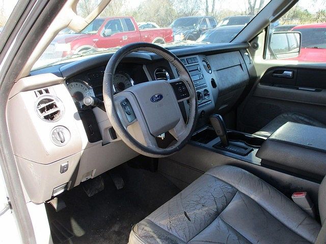 2009 Ford Expedition XLT image 7