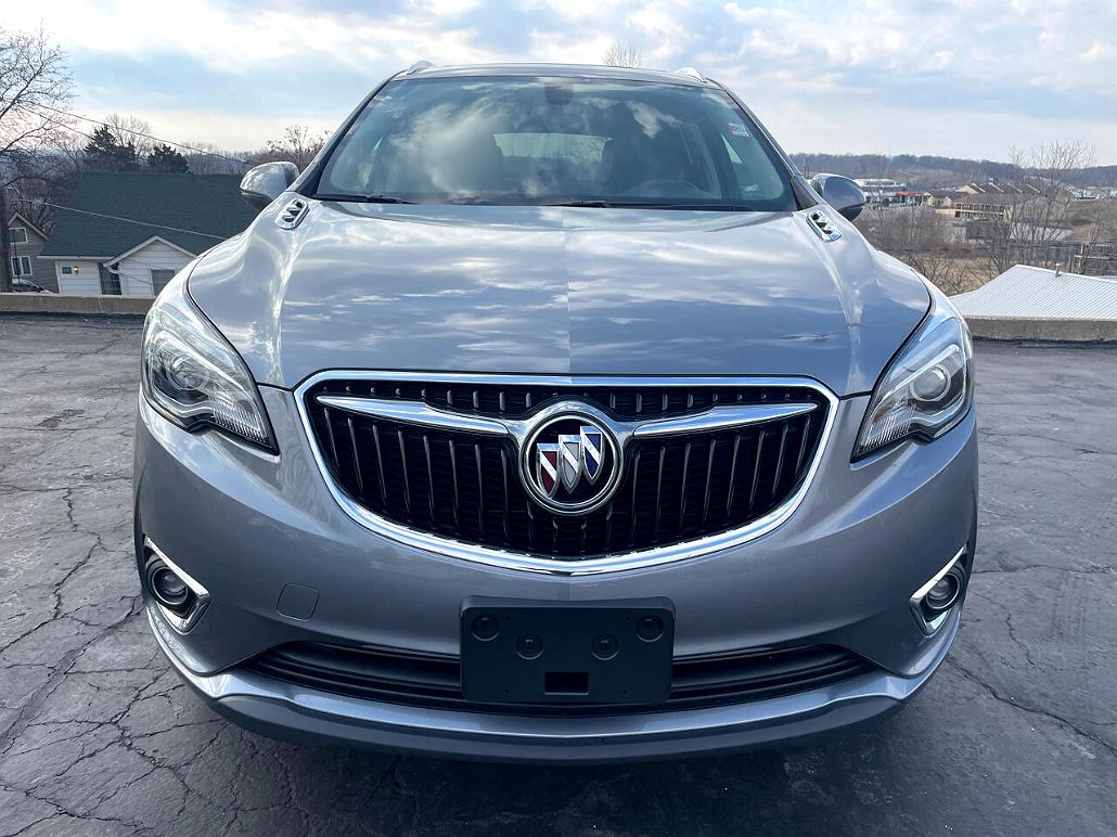 2020 Buick Envision Essence image 1
