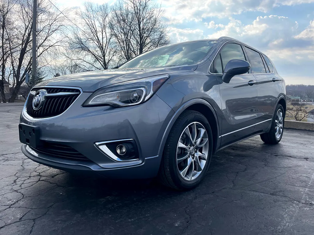 2020 Buick Envision Essence image 3