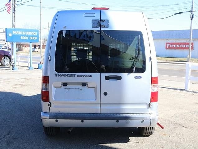 2010 Ford Transit Connect XLT image 3