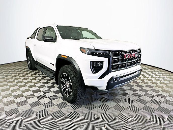 2025 GMC Canyon