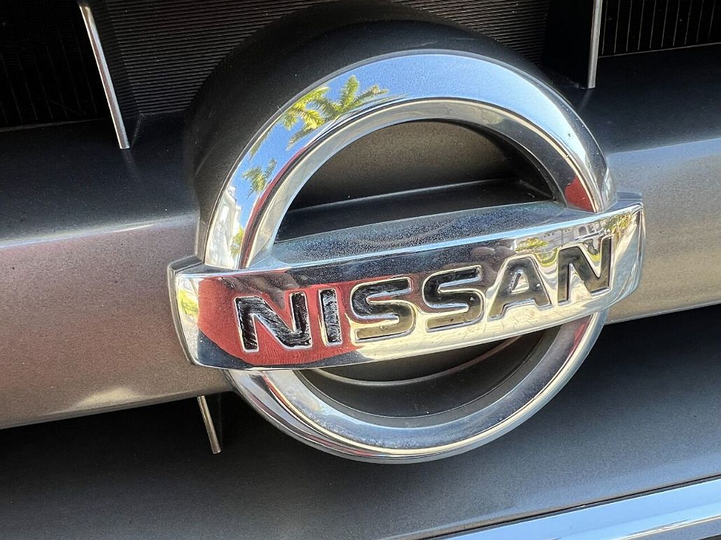 2002 Nissan Pathfinder SE image 5