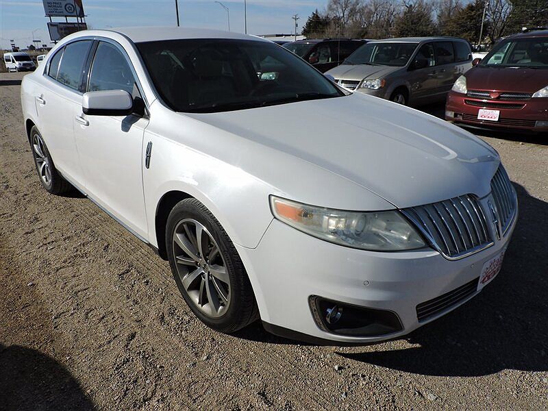 2011 Lincoln MKS null image 3