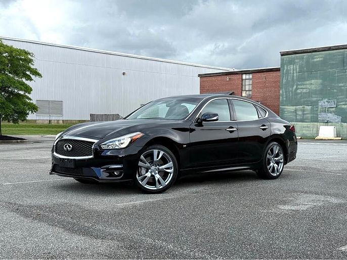 2019 Infiniti Q70