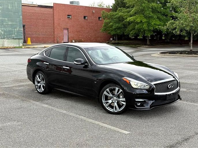 2019 Infiniti Q70