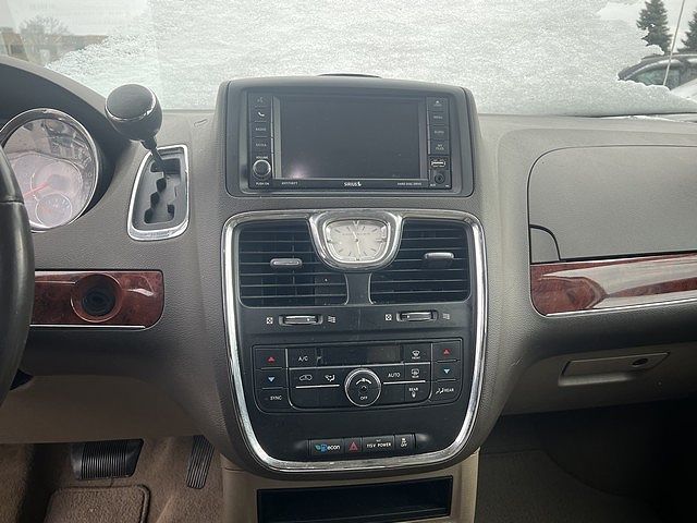 2013 Chrysler Town & Country