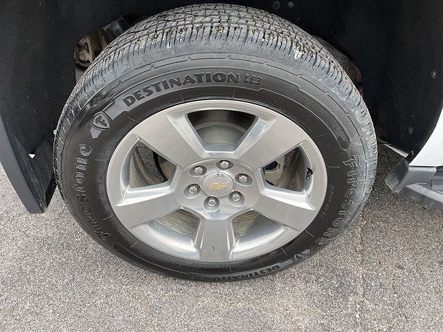 2019 Chevrolet Tahoe LT image 4