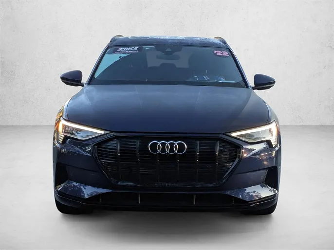 2022 Audi e-tron