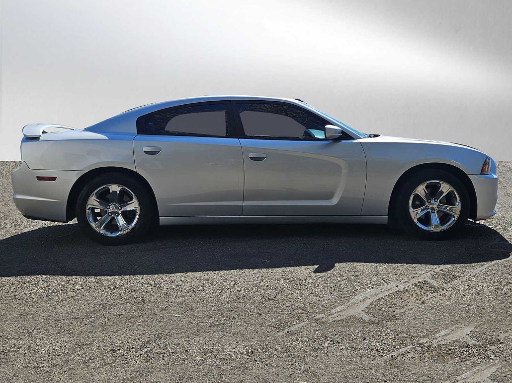 2012 Dodge Charger SE image 5