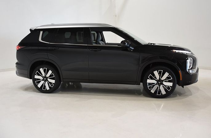 2025 Mitsubishi Outlander