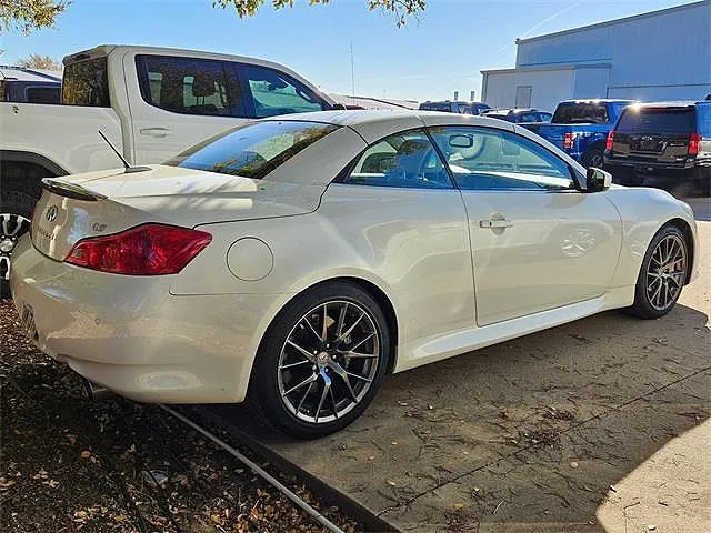2013 Infiniti G37