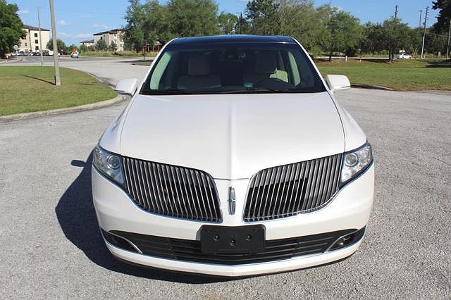 2015 Lincoln MKT null image 4
