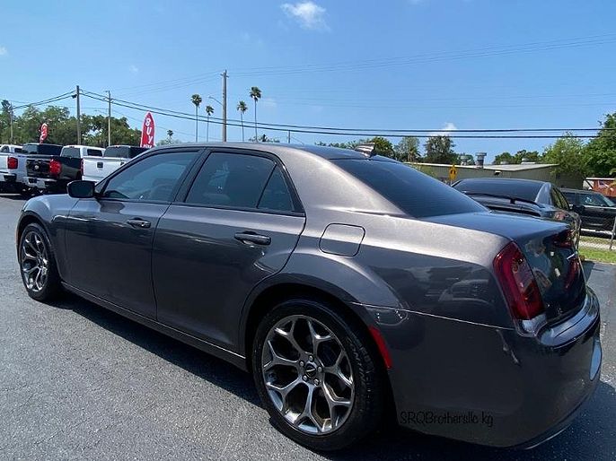 2018 Chrysler 300