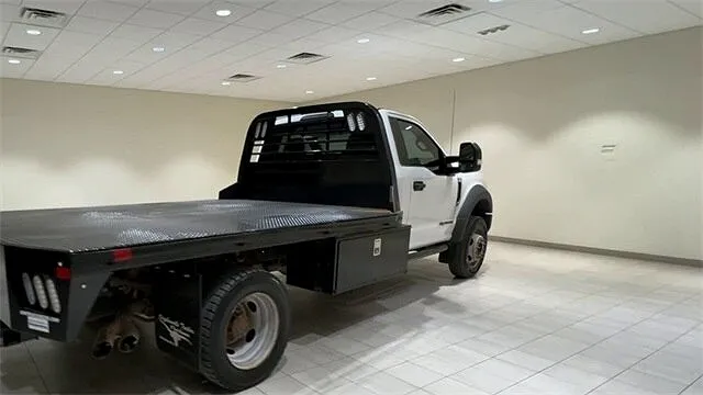 2017 Ford F-550 XL image 1