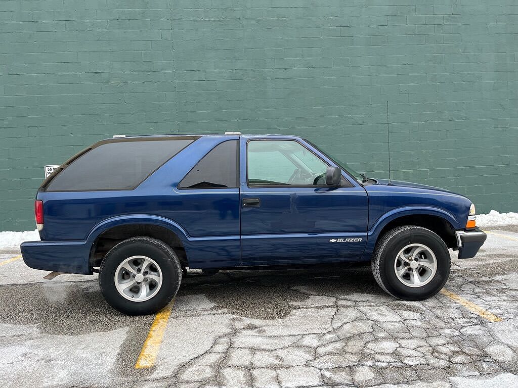 2001 Chevrolet Blazer null image 0