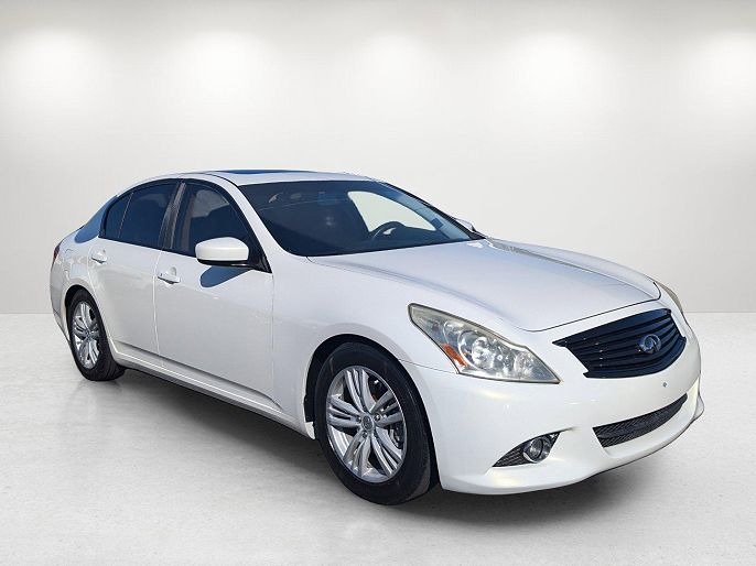2013 Infiniti G37