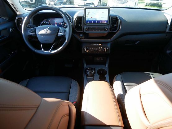 2024 Ford Bronco Sport Outer Banks photo 11