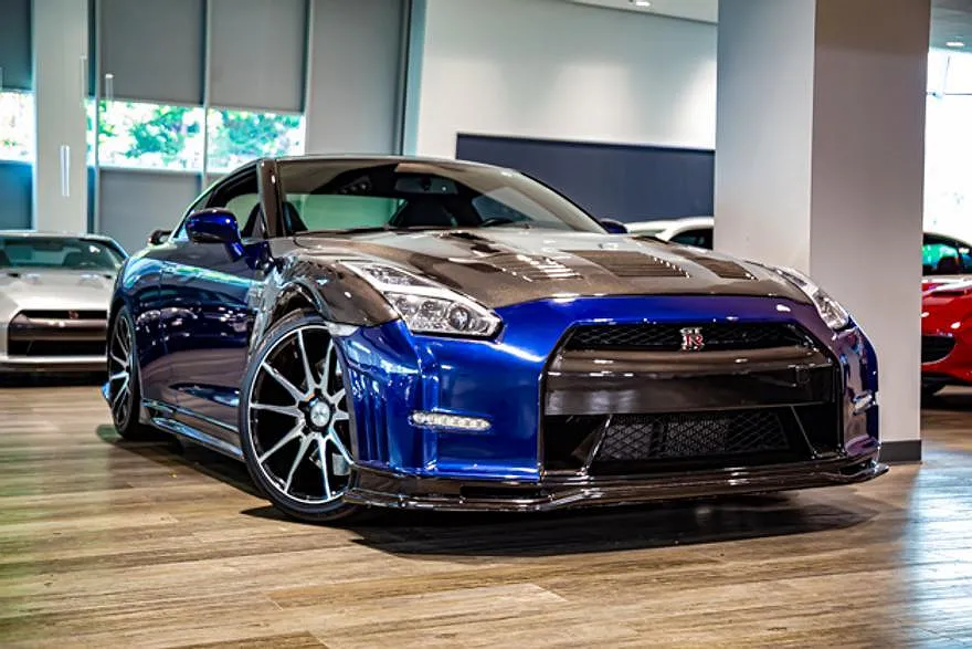 2014 Nissan GT-R Track Edition image 0