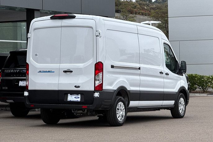 2025 Ford E-Transit