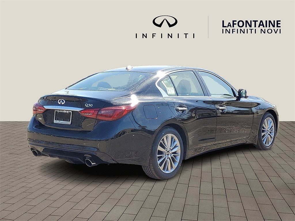 2024 Infiniti Q50 Luxe image 3