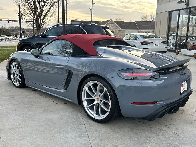 2023 Porsche 718 Spyder
