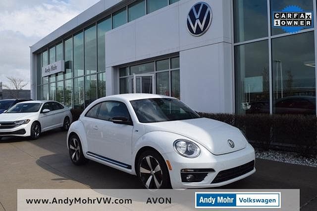 2016 Volkswagen Beetle R-Line image 0
