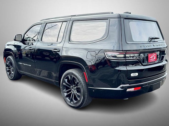 2022 Jeep Grand Wagoneer