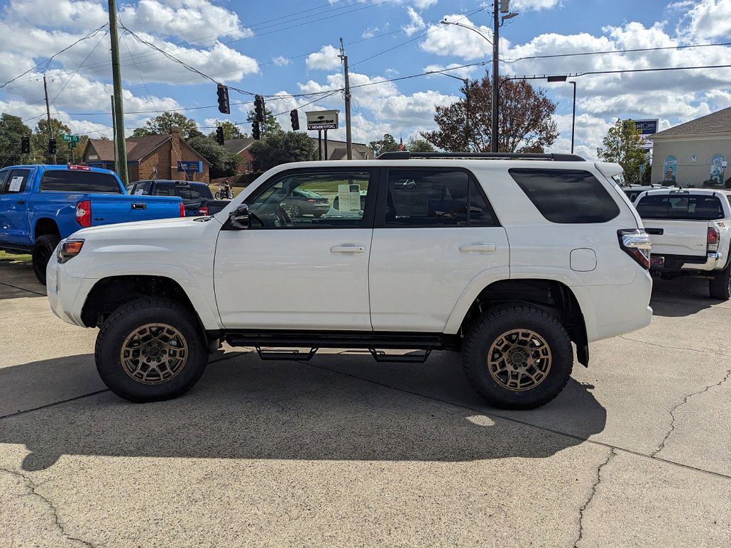 2023 Toyota 4Runner 40th Anniversary Special Edition image 3