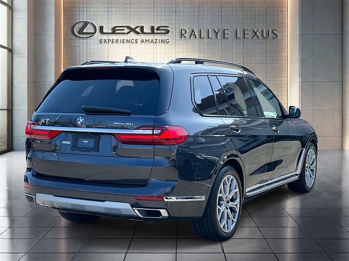 2022 BMW X7